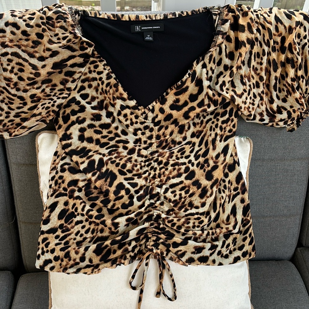 INC, Leopard print top